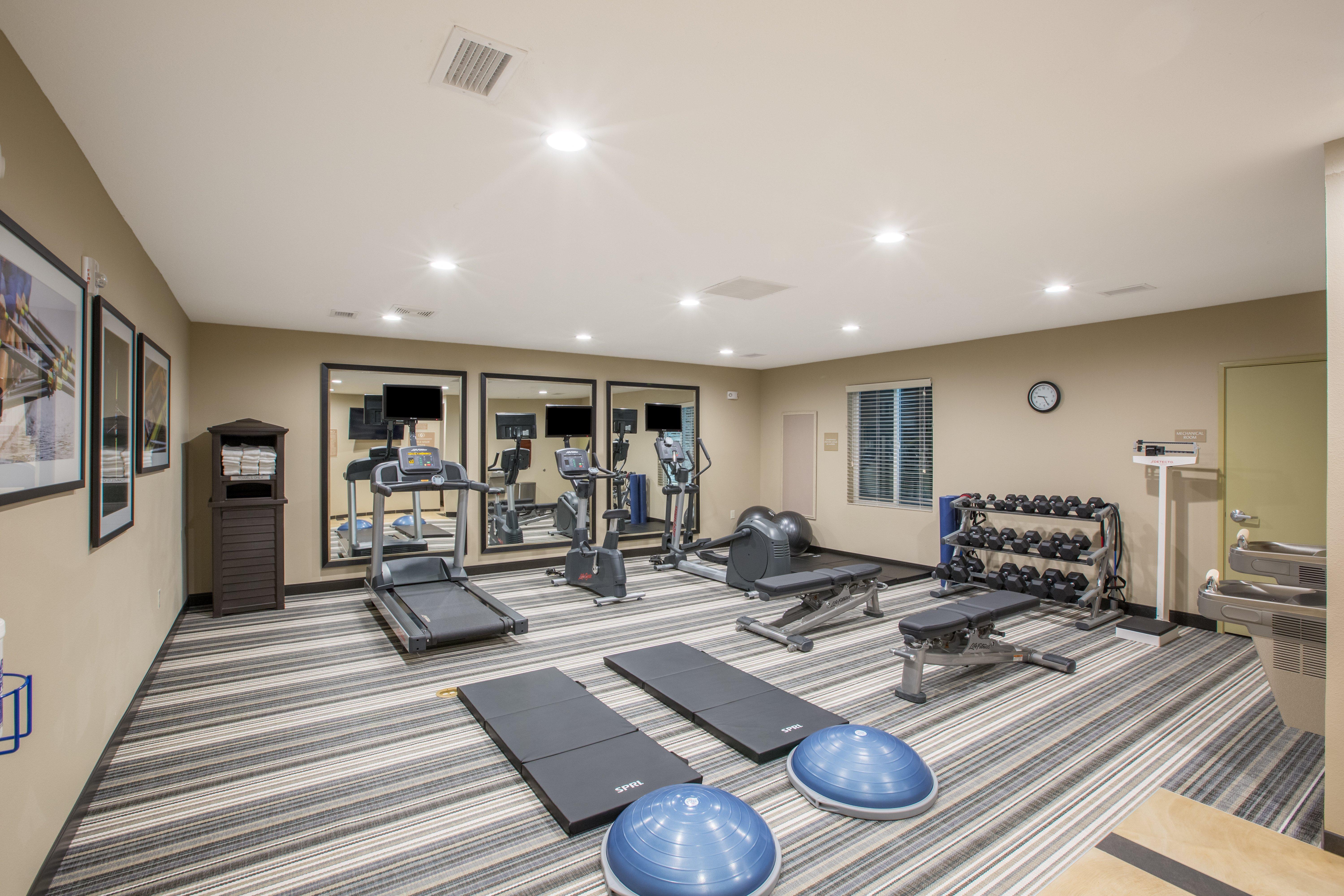 Candlewood Suites - Omaha Millard Area By Ihg Exterior photo