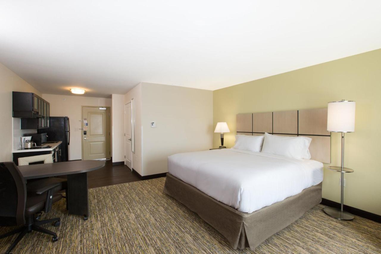 Candlewood Suites - Omaha Millard Area By Ihg Exterior photo