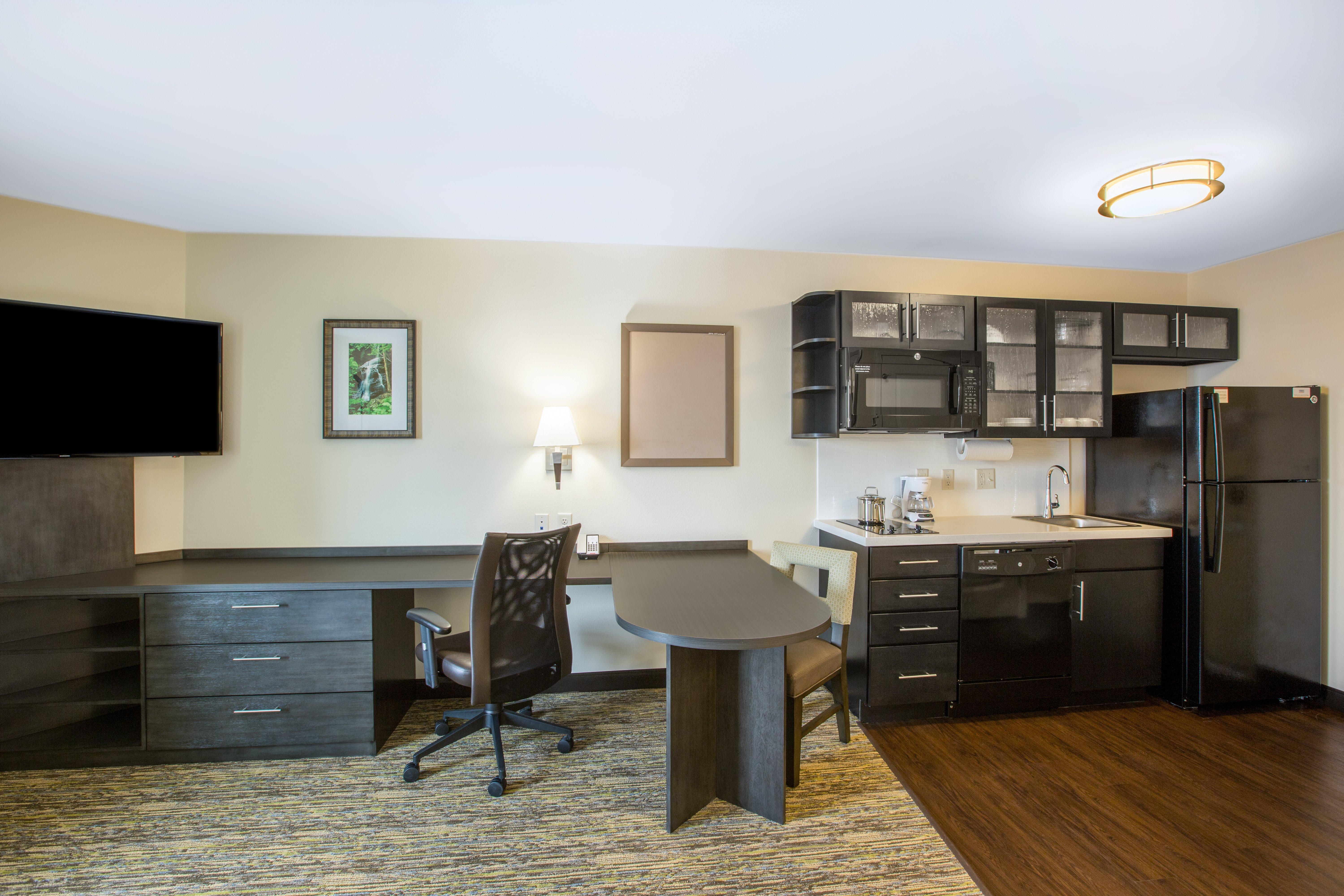 Candlewood Suites - Omaha Millard Area By Ihg Exterior photo