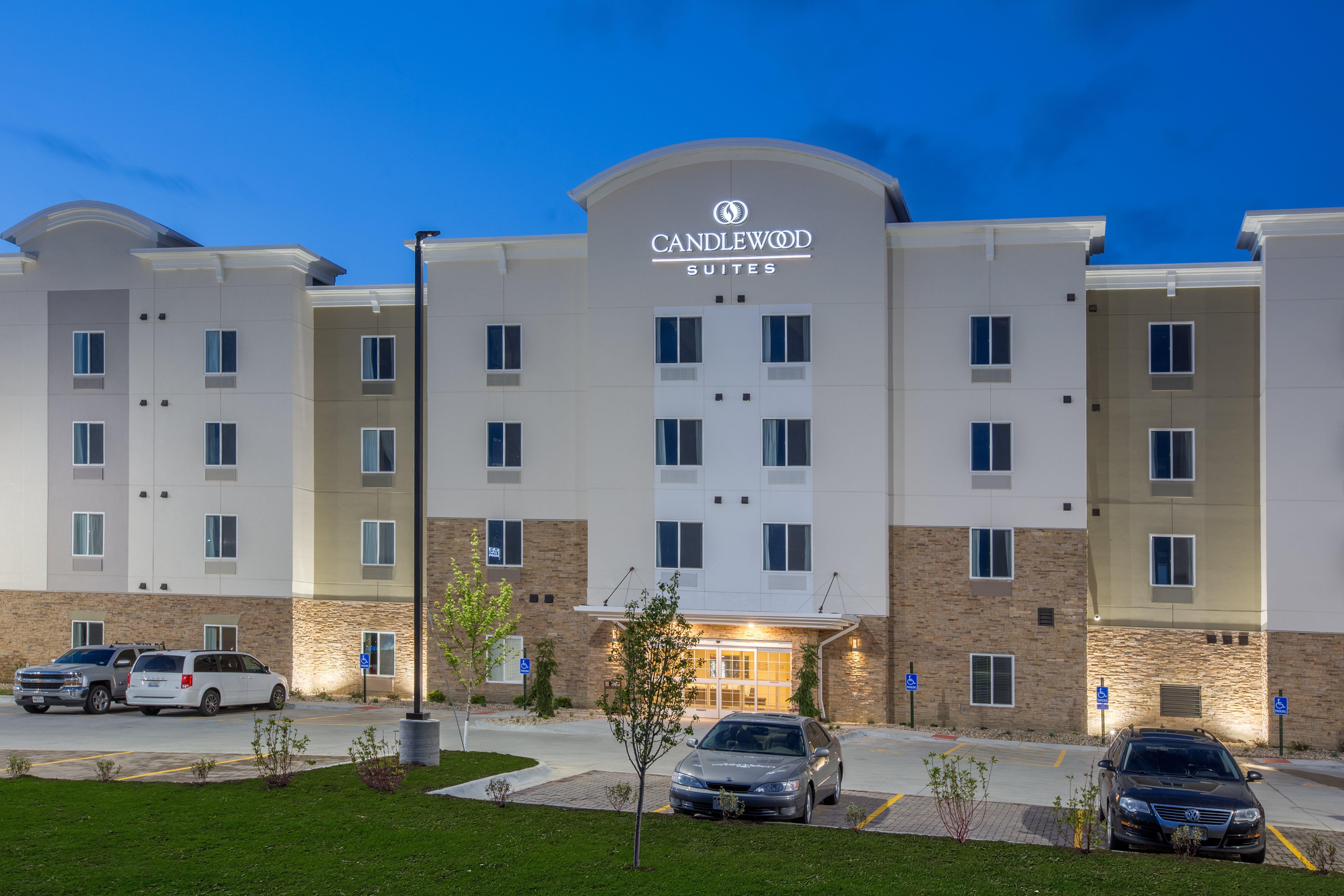 Candlewood Suites - Omaha Millard Area By Ihg Exterior photo