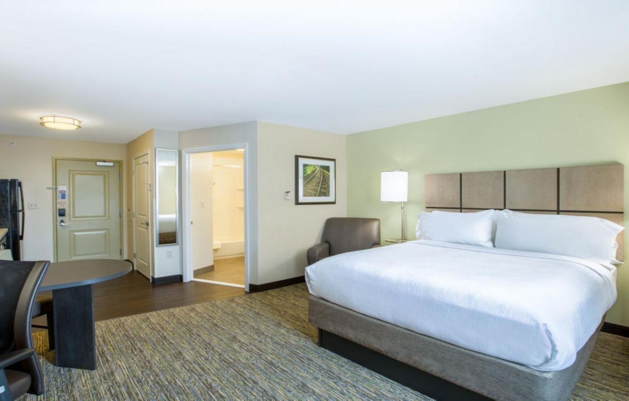 Candlewood Suites - Omaha Millard Area By Ihg Exterior photo